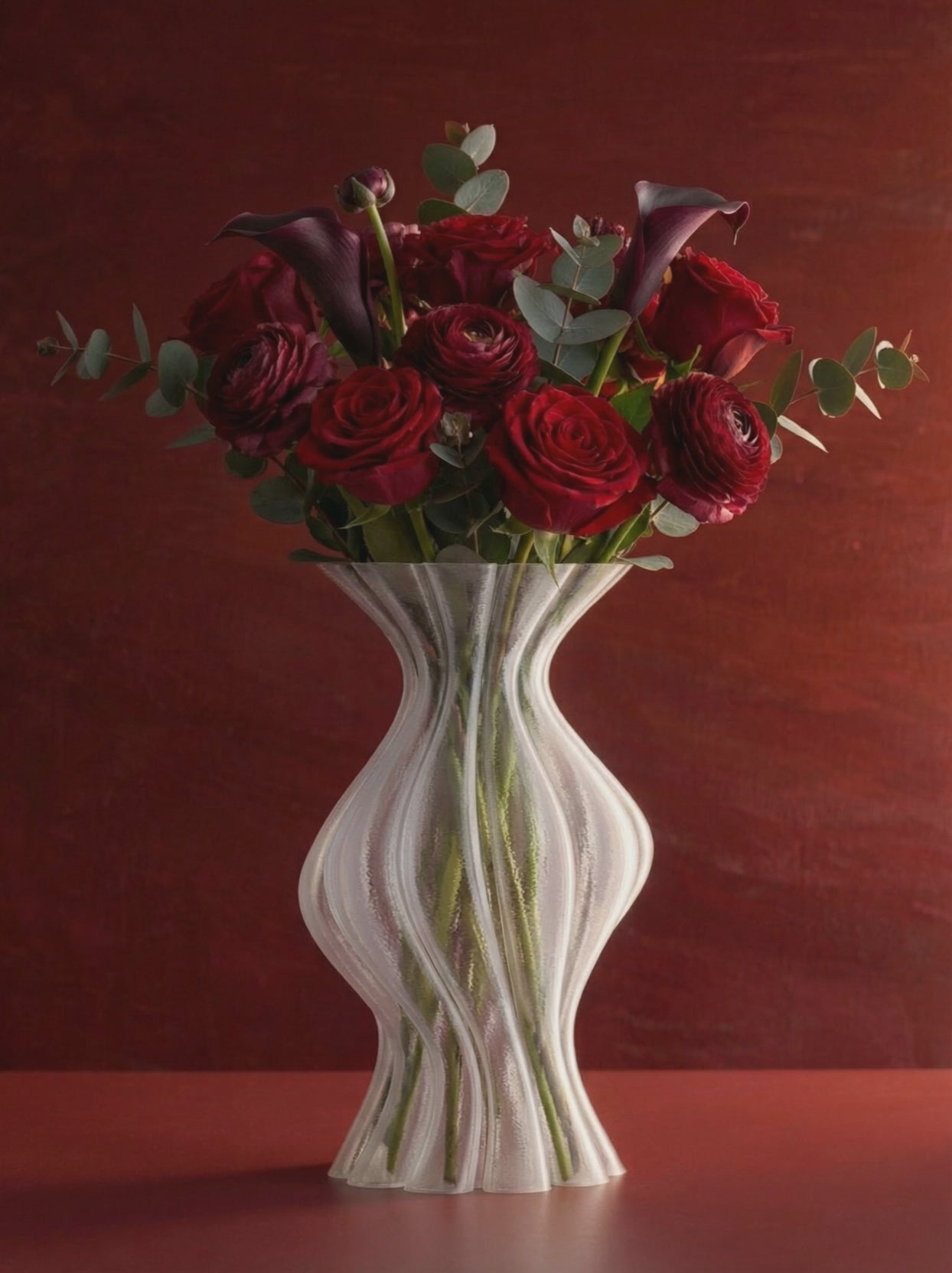 Nivi Vase